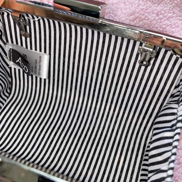 Aldo Black Leather Hand Purse - Picture 5 of 6